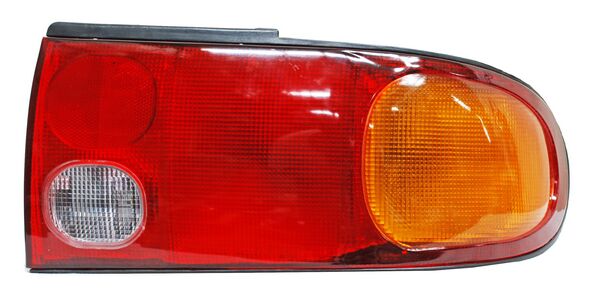 Calavera Mirage 1993-1996 4P C/Arnes TYC **** Derecha