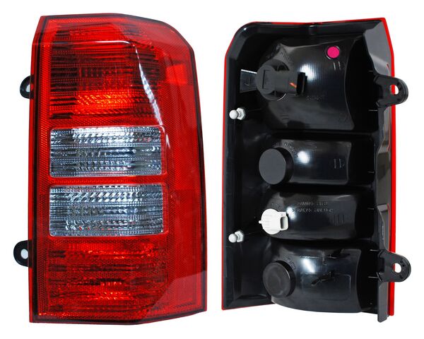 Calavera Patriot 2007-2017 C/2 Focos TYC Derecha