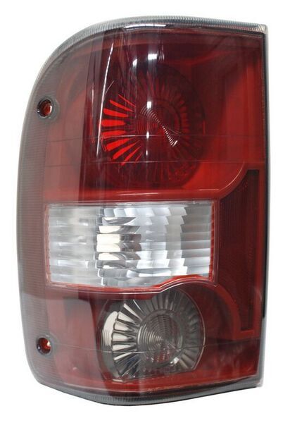 Calavera Ranger 2005-2009 Oscura S/Arnes 2 Dmv TYC Izquierda 284