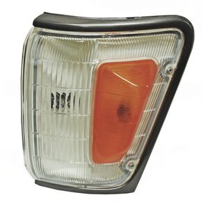 Cuarto Punta Toyota Pu 1989-1995 Negro 4Wd TYC