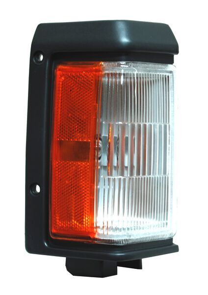 Cuarto Punta Nissan Pu D21 1987-1989 PInterior Bicolor TYC Derecho