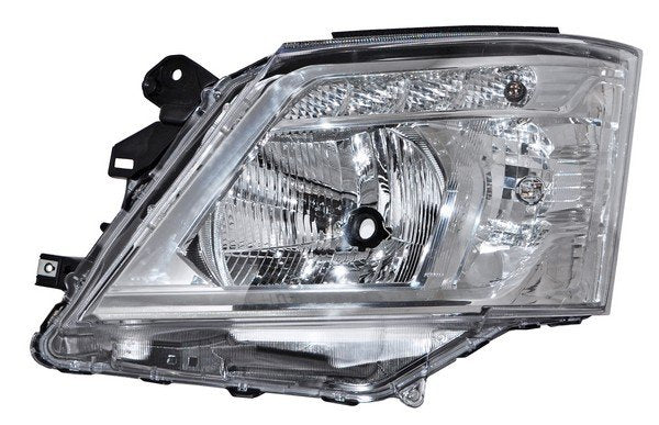 Faro Urvan 2018-2020 C/Motor TYC Izquierda