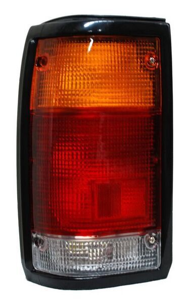 Calavera Mazda Pickup 1986-1993 Pintada S/Arnes TYC Izquierda