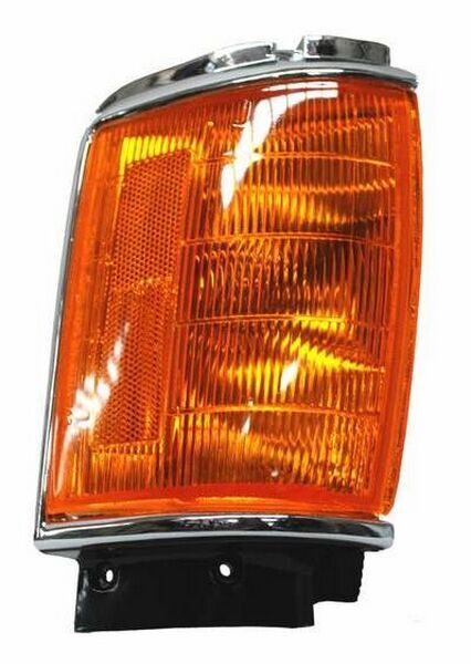 Cuarto Punta Toyota Pu 1984-1988 2Wd/ 4Runner 1984-1986 Ambar Crom TYC Derecho