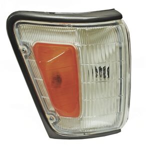 Cuarto Punta Toyota Pu 1989-1995 Negro 4Wd TYC Izquierdo