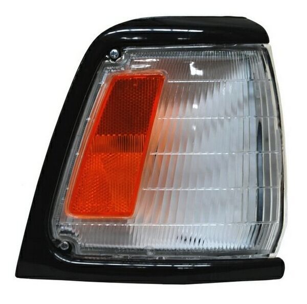Cuarto Punta Toyota Pu 1989-1995 Negro Liso 2Wd TYC Derecho