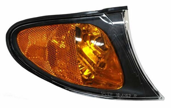 Cuarto Punta BMW Serie 3 2002-2005 Ambar Filo Negro TYC