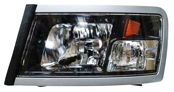 Faro Dakota 2008-2011 Fondo Negro TYC Izquierda