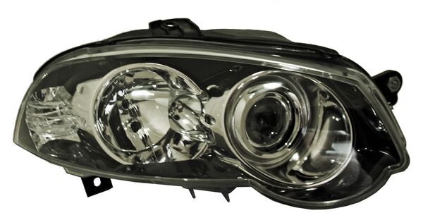 Faro Ram 700 2015-2017/ Fiat Palio/ Strada 2008-2011/ Albea 2009-2011 Fondo Negro TYC Derecha
