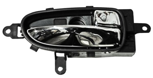 Manija Interior Altima 2007-2012/ Altima 2008-2012 2P Negra/ Crom Delantera/ Trasera Plastico ***** Derecho
